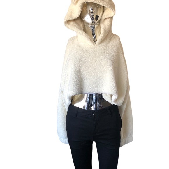 Soft Teddy Bear Cropped Sweater with Ears - Small - Picture 3 of 5